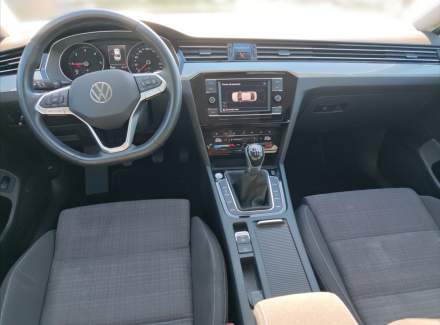 Volkswagen - Passat