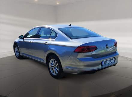 Volkswagen - Passat