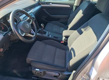 Volkswagen - Passat