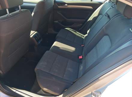 Volkswagen - Passat