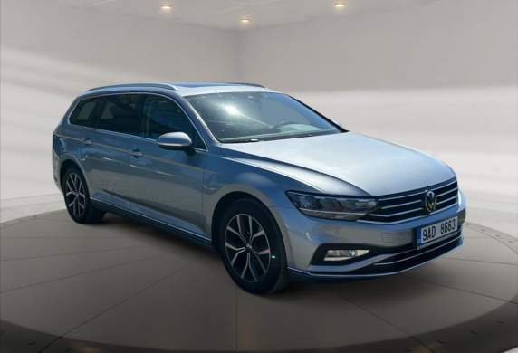 Volkswagen - Passat