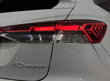 Audi - Q4 e-tron