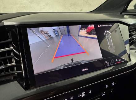 Audi - Q4 e-tron