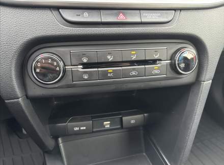 Kia - Cee'd