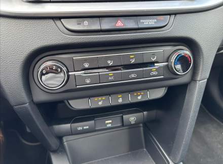 Kia - Cee'd
