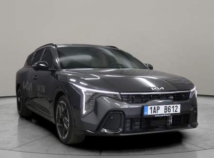 Kia - K4