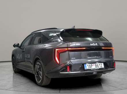 Kia - K4