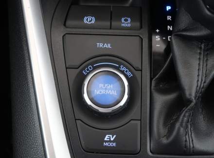 Toyota - RAV 4