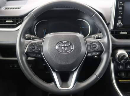 Toyota - RAV 4