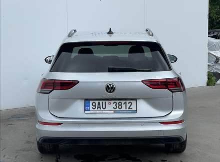 Volkswagen - Golf