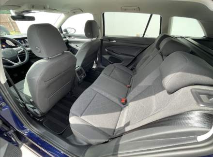 Volkswagen - Golf