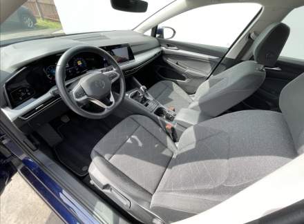 Volkswagen - Golf