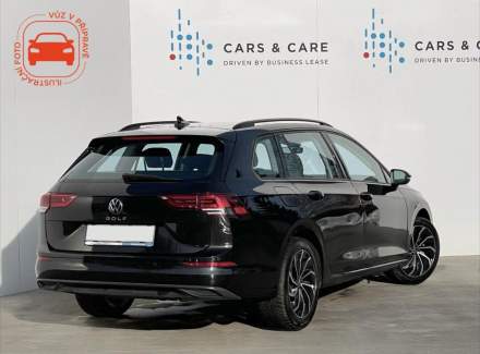 Volkswagen - Golf