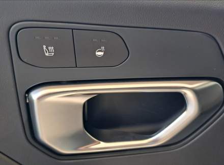 Kia - Avella