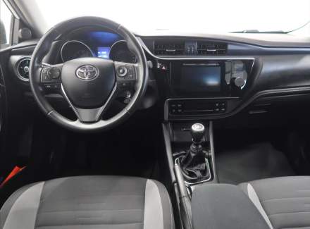 Toyota - Auris