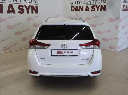 Toyota - Auris