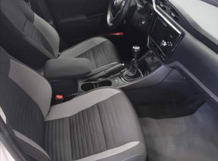Toyota - Auris