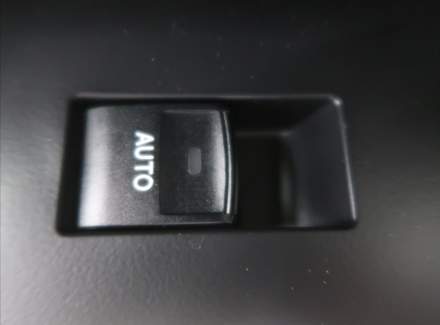 Toyota - Auris