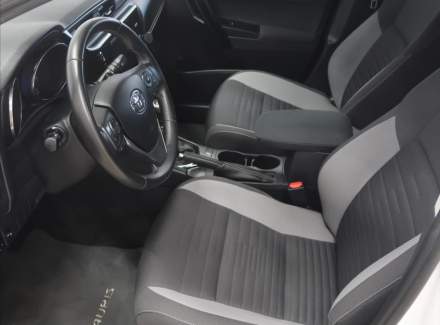 Toyota - Auris