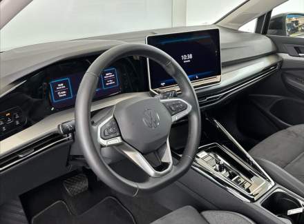Volkswagen - Golf