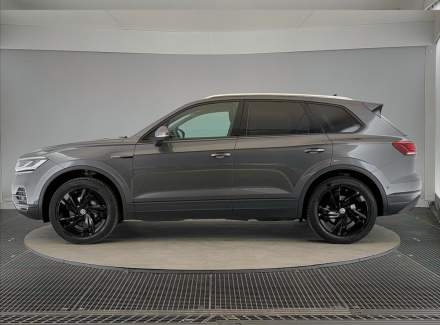 Volkswagen - Touareg
