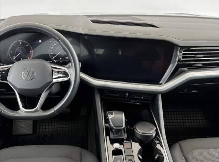 Volkswagen - Touareg