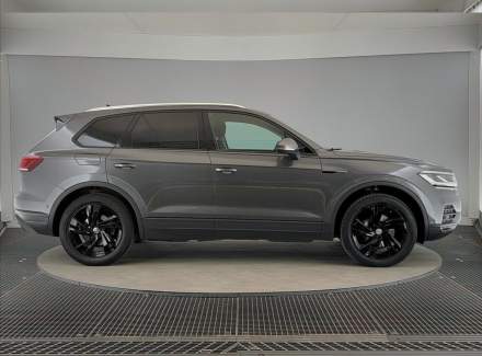 Volkswagen - Touareg