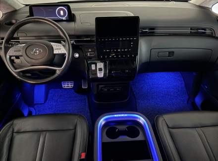 Hyundai - Staria