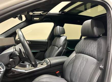 BMW - X7