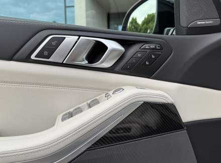 BMW - X7