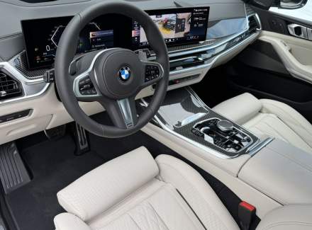 BMW - X7