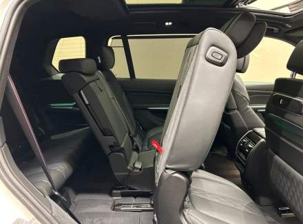 BMW - X7