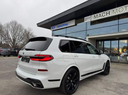BMW - X7