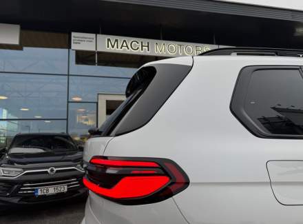 BMW - X7