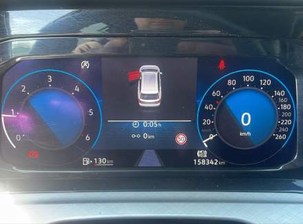 Volkswagen - Golf