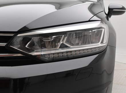 Volkswagen - Touran