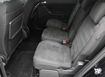 Volkswagen - Touran