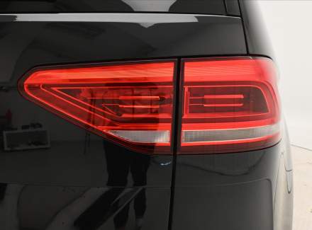 Volkswagen - Touran