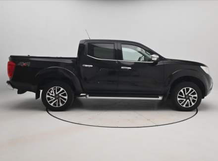 Nissan - Navara