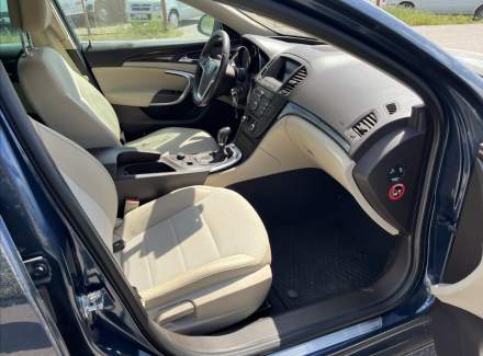 Opel - Insignia