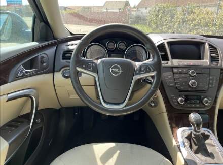 Opel - Insignia