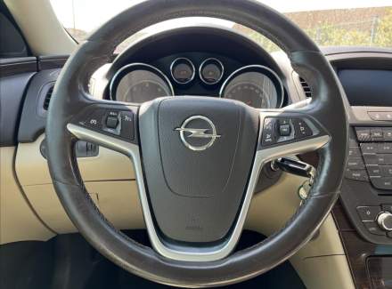 Opel - Insignia