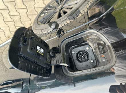 Hyundai - Santa FE