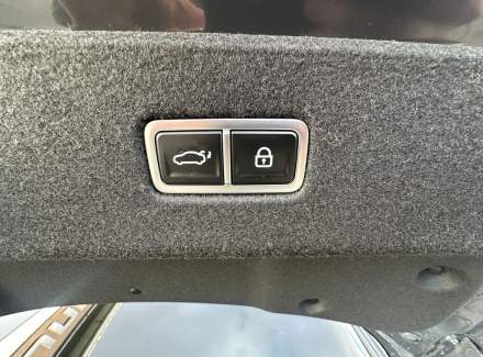 Hyundai - IONIQ 5