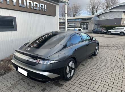 Hyundai - IONIQ 5