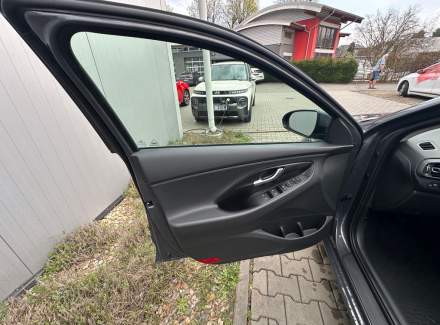 Hyundai - i30