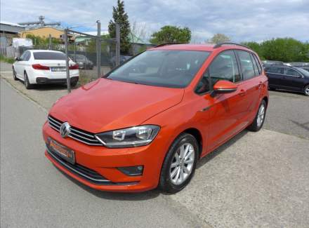 Volkswagen - Golf