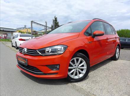 Volkswagen - Golf
