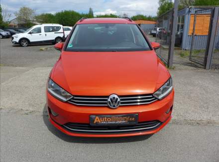 Volkswagen - Golf