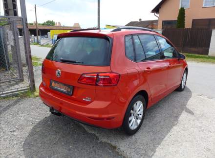 Volkswagen - Golf